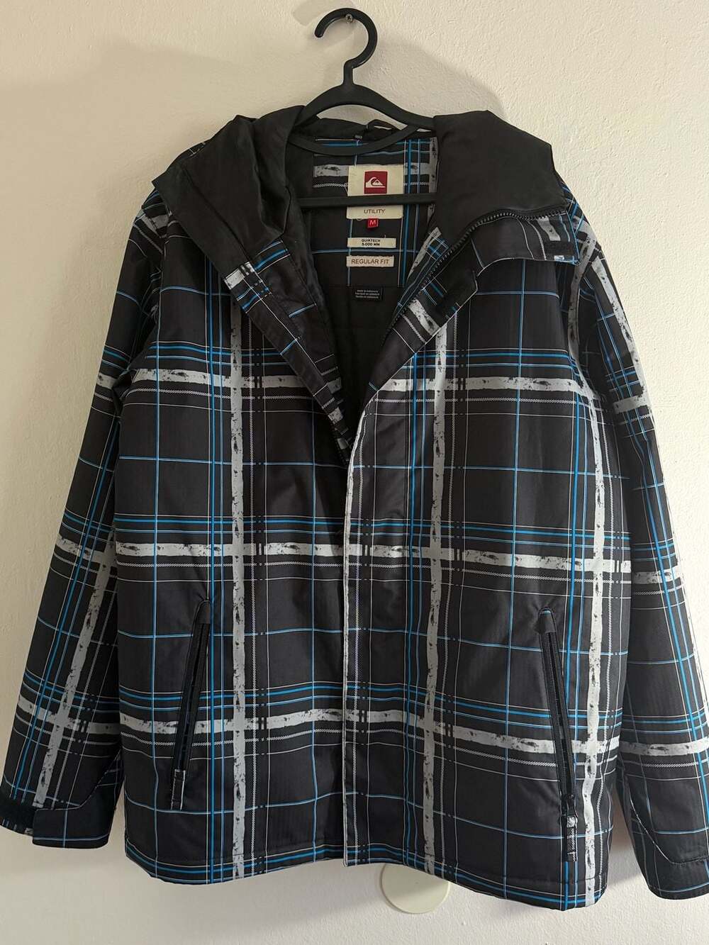 Mens RIPZONE Core 5000MM Ski/Snowboarding Hooded Winter Jacket Size Medium